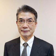 新見 康成 先生の写真