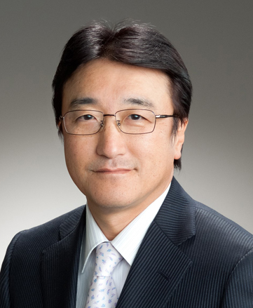 杏林大学病院 形成外科・美容外科 主任教授、第44回日本マイクロサージャリー学会学術集会 会長、第15回日本創傷外科学会総会・学術集会 会長、日本形成外科学会 理事　多久嶋 亮彦（たくしま あきひこ）先生の写真